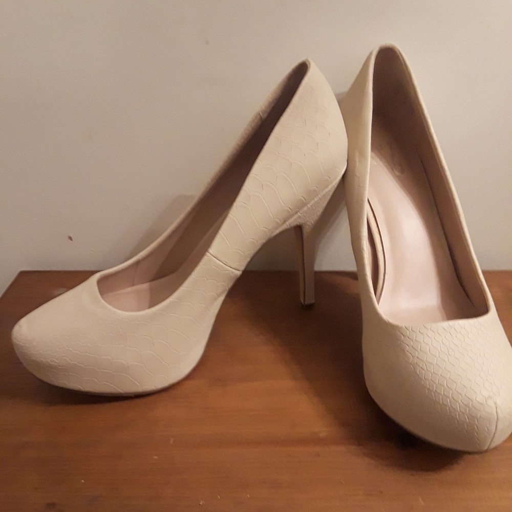 Mix 6 Women's Shoes - Picture 3 of 5